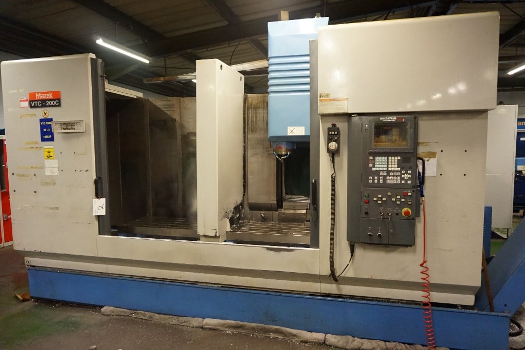 MAZAK VTC-200C  2000